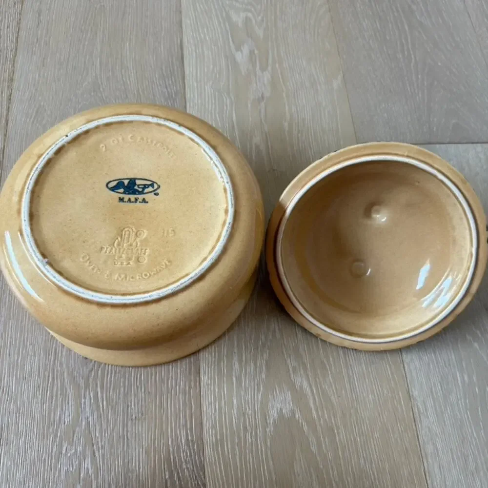 Vintage Pfaltzgraff Folk Art 2Qt Lidded Casserole AS-IS Hairline Crack